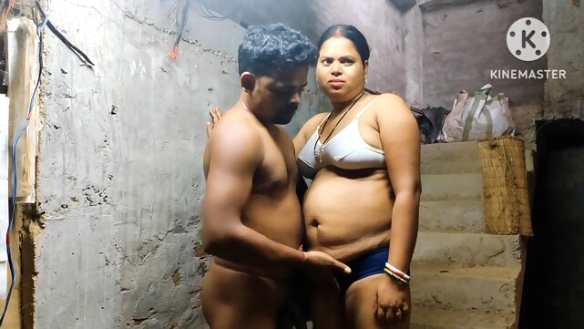 Mature Indian MILF With Big Boobs Fucked With Cum Inside In Doggystyle xxx amateur video